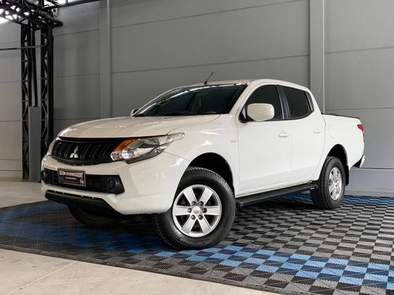 MITSUBISHI L200 TRITON 2.4 16V TURBO DIESEL SPORT GL CD 4P 4X4 MANUAL MITSUBISHI L200 TRITON 2.4 16V TURBO DIESEL SPORT GL CD 4P 4X4 MANUAL